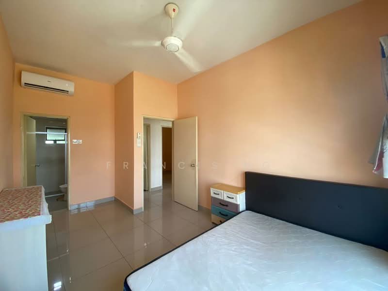 Service Residence for Sale at OUG Parklane - Francis Ng - Bedroom - PropertyGuru.com.my