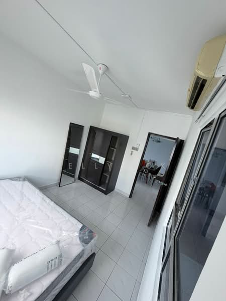 Kondominium untuk Disewa di Endah Regal Condominium - Kelly Kok - Bedroom - PropertyGuru.com.my