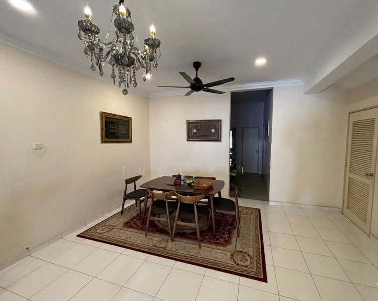 Rumah Teres untuk Disewa di Shah Alam (Selangor) - Fuad Ali - Dining Room - PropertyGuru.com.my