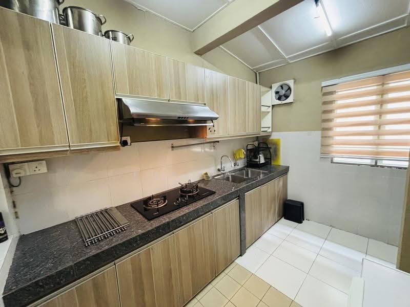 Rumah Teres untuk Disewa di Shah Alam (Selangor) - Fuad Ali - Kitchen - PropertyGuru.com.my