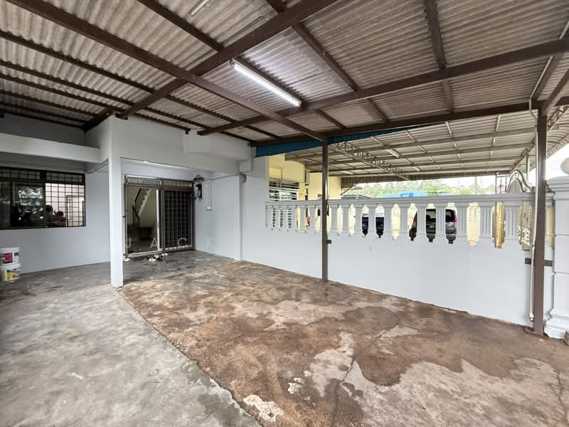 Rumah Teres 2 Tingkat untuk Disewa di Taman Kulai (Kulai) - Jackson Pang - Exterior - PropertyGuru.com.my