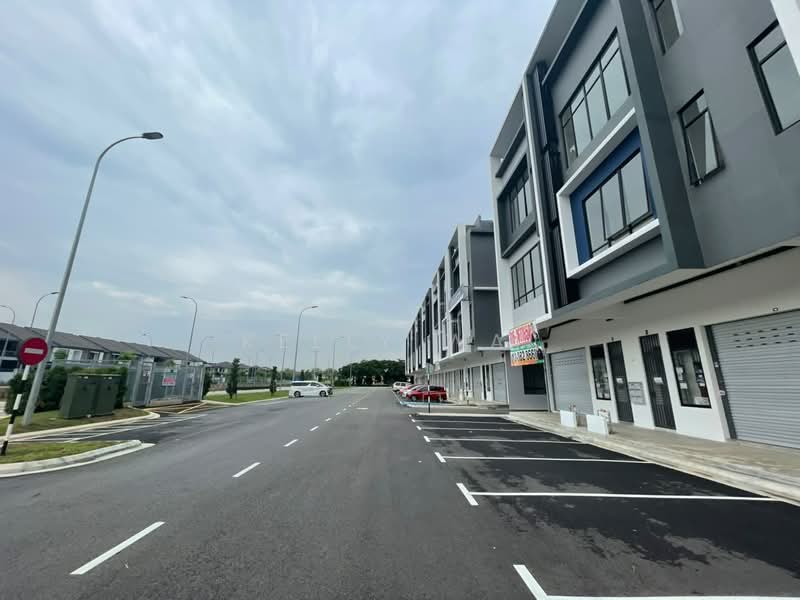 Retail Space for Sale in Bandar Jaya Putra (Johor Bahru) - Kelly Wai - Exterior - PropertyGuru.com.my