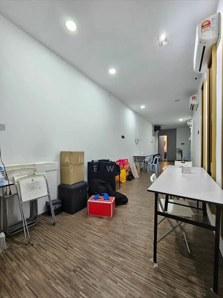 Shop for Rent in Johor Bahru (Johor) - Mandy Goh Siew Li - Interior - PropertyGuru.com.my