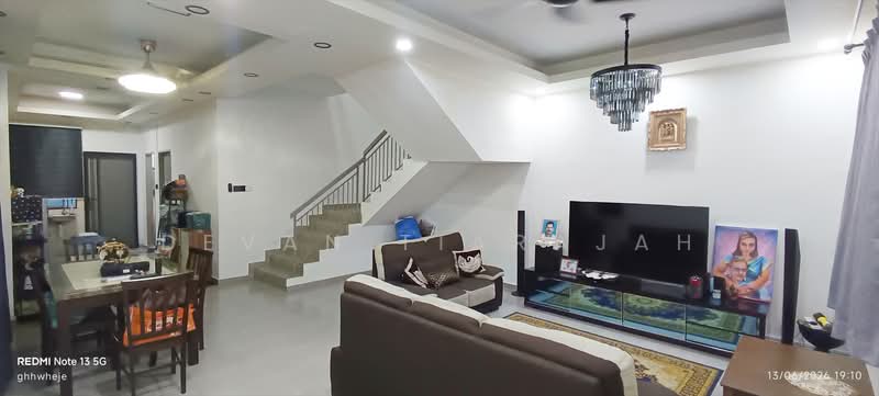 Terraced House for Sale in Taman Kundang Jaya (Rawang) - Devan Tiarajah - Living Room - PropertyGuru.com.my