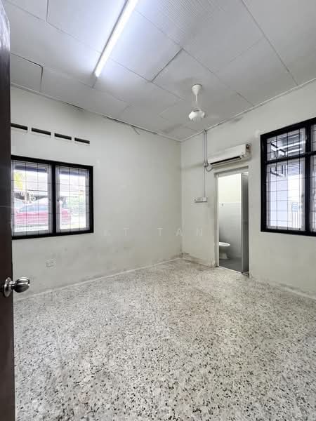 1-storey Terraced House for Sale in Taman Daya (Johor Bahru) - KT Tan - Interior - PropertyGuru.com.my