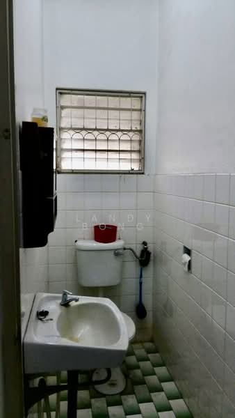 Rumah Berkembar untuk Dijual di Island Park (Jelutong) - Landy Bong - PropertyGuru.com.my