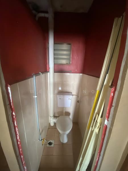 Rumah Flat untuk Dijual di Taman Terkukur Indah - Wern Jing Tan - Bathroom - PropertyGuru.com.my