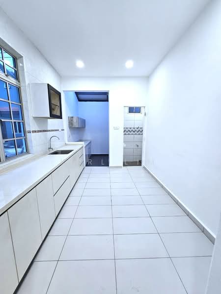 Rumah Teres 2 Tingkat untuk Dijual di Taman Universiti (Skudai) - Karl Lim - Kitchen - PropertyGuru.com.my