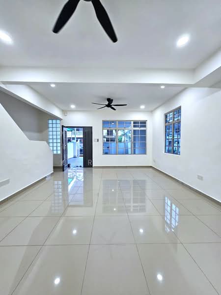 Rumah Teres 2 Tingkat untuk Dijual di Taman Universiti (Skudai) - Karl Lim - Living Room - PropertyGuru.com.my