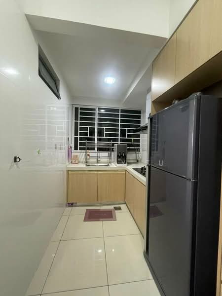 Service Residence for Sale at KL Traders Square - Wesley Fu - Kitchen - PropertyGuru.com.my