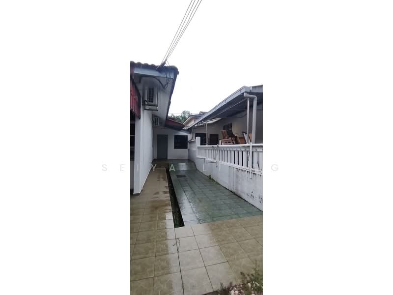 Rumah Teres 1 Tingkat untuk Dijual di Taman Rinting (Masai) - Seiya Liang - PropertyGuru.com.my