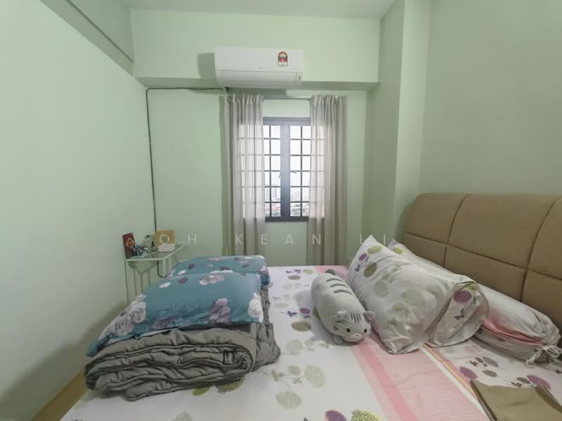 Apartment for Sale at Kayangan Puri Mutiara (KPM) - Oh Kean Li - Bedroom - PropertyGuru.com.my