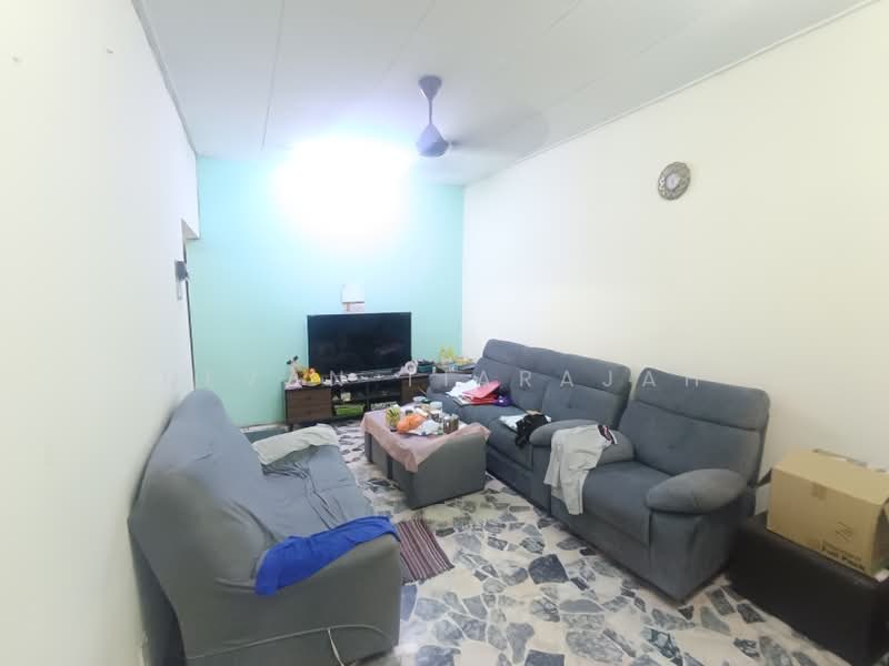 1-storey Terraced House for Sale in Taman Sri Segambut (Segambut) - Devan Tiarajah - Living Room - PropertyGuru.com.my