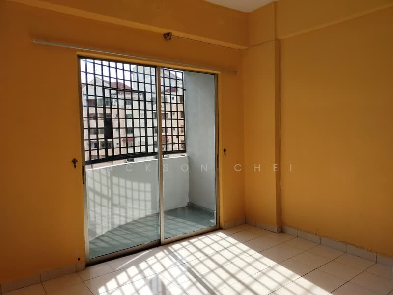 Apartment for Rent at Pangsapuri Perdana Villa - Jackson Chei - Balcony - PropertyGuru.com.my