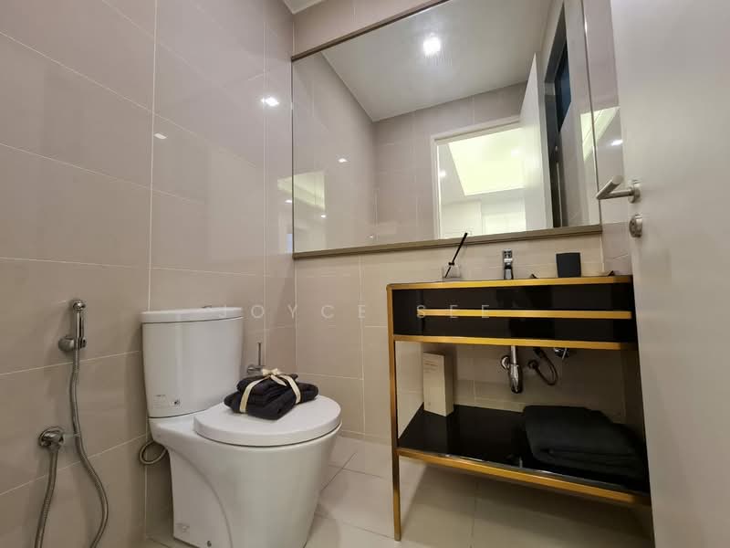 Servis Apartment untuk Dijual di Aricia Residences - Joyce See - Bathroom - PropertyGuru.com.my
