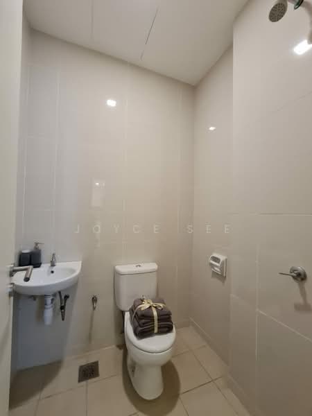Servis Apartment untuk Dijual di Aricia Residences - Joyce See - Bathroom - PropertyGuru.com.my