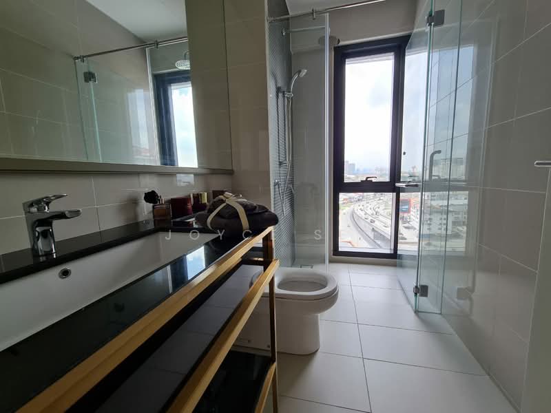 Servis Apartment untuk Dijual di Aricia Residences - Joyce See - Bathroom - PropertyGuru.com.my