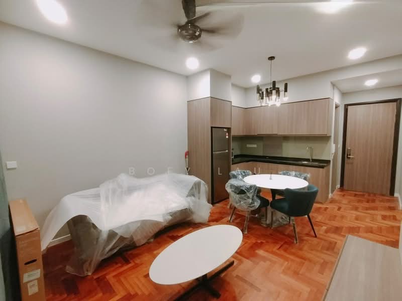 Servis Apartment untuk Dijual di Bloomsvale Menara Vista Petaling - Boey Lau - Living Room - PropertyGuru.com.my