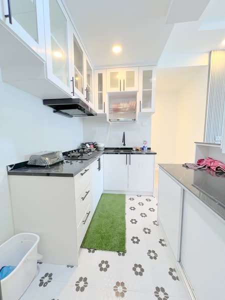 Kondominium untuk Dijual di Triuni Residences - Angie Khoo - Kitchen - PropertyGuru.com.my