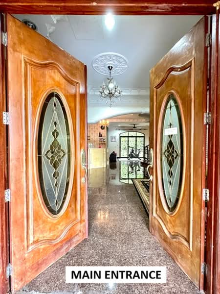 Bungalow for Rent in Sungai Merab (Dengkil) - Aida Ali - Entrance - PropertyGuru.com.my