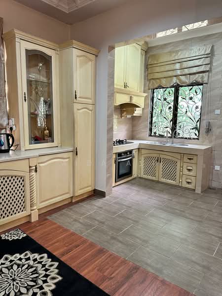 Bungalow for Rent in Sungai Merab (Dengkil) - Aida Ali - Kitchen - PropertyGuru.com.my