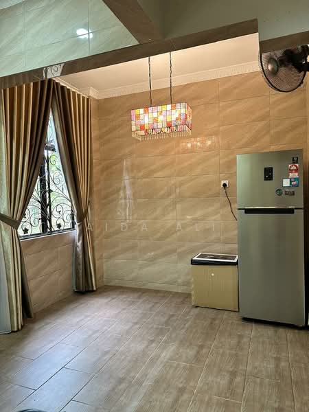 Bungalow for Rent in Sungai Merab (Dengkil) - Aida Ali - Kitchen - PropertyGuru.com.my