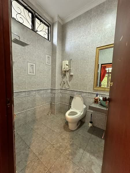 Bungalow for Rent in Sungai Merab (Dengkil) - Aida Ali - Bathroom - PropertyGuru.com.my