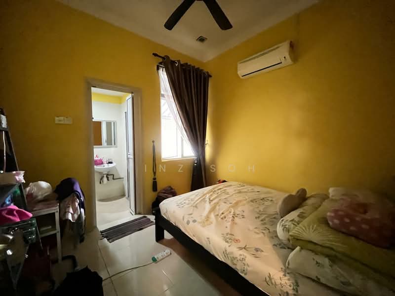 Rumah Teres 2 Tingkat untuk Dijual di Taman Mutiara Rini (Skudai) - Linz Soh - Bedroom - PropertyGuru.com.my