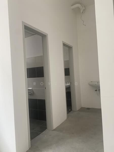 Shop / Office for Rent in Taman Cahaya Kota Puteri (Masai) - Royz Ng - Bathroom - PropertyGuru.com.my