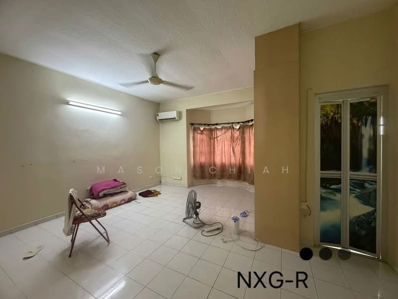 Rumah Teres 2 Tingkat untuk Dijual di Bandar Bukit Tinggi (Klang) - Mason Chiah - Living Room - PropertyGuru.com.my