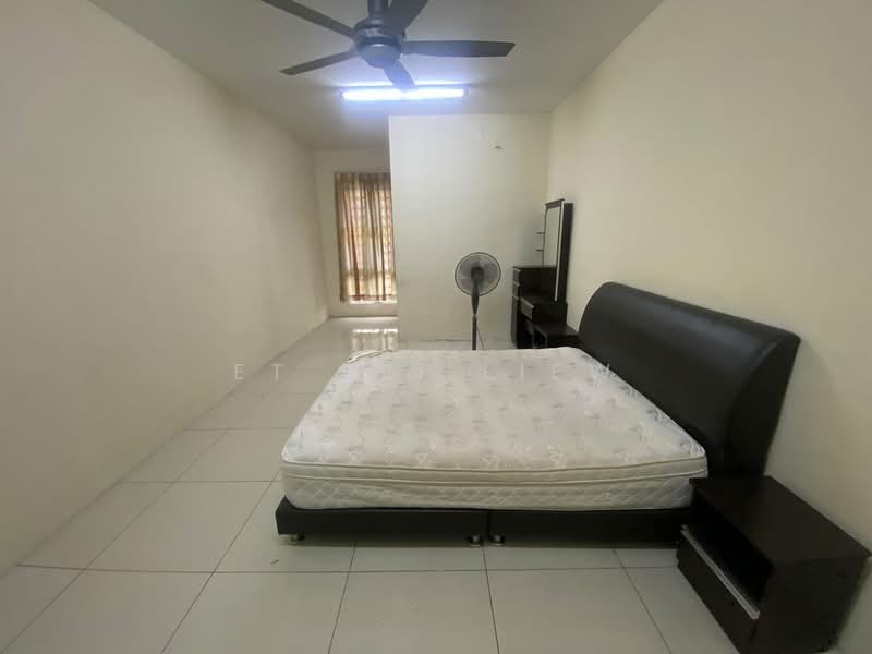 Servis Apartment untuk Disewa di Platinum Lake PV 21 - ET PEI LIEW - Bedroom - PropertyGuru.com.my