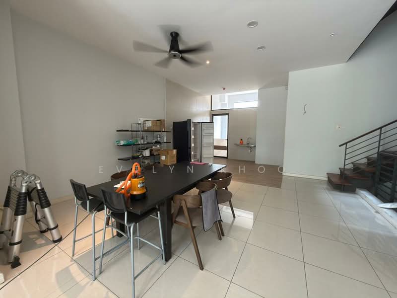 4-storey Terraced House for Rent in Taman Villa Senja (Rawang) - Evelyn Khoo - Dining Room - PropertyGuru.com.my