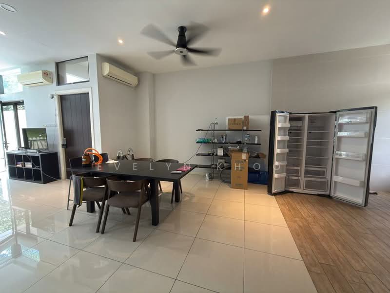 4-storey Terraced House for Rent in Taman Villa Senja (Rawang) - Evelyn Khoo - Dining Room - PropertyGuru.com.my