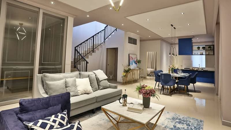 Rumah Teres 2 Tingkat untuk Dijual di Bandar Baru Salak Tinggi (Sepang) - Liang Yu Chin - Living Room - PropertyGuru.com.my