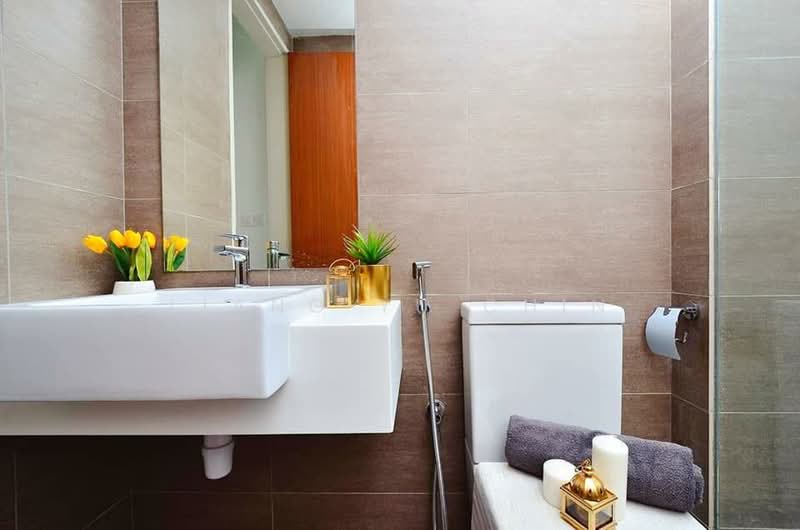 Rumah Teres 2 Tingkat untuk Dijual di Bandar Baru Salak Tinggi (Sepang) - Liang Yu Chin - Bathroom - PropertyGuru.com.my