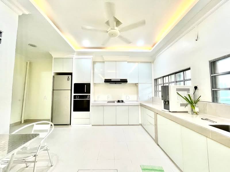 Rumah Teres 2 Tingkat untuk Dijual di Seksyen 1a (Petaling Jaya) - Ashraff Daniel - Kitchen - PropertyGuru.com.my