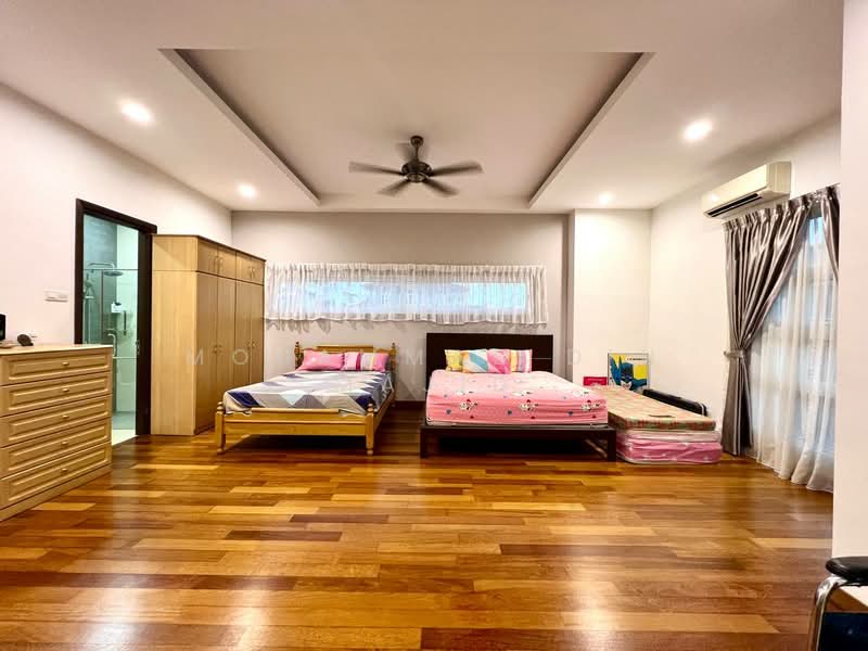 Bungalow for Sale in Subang Heights (Subang Jaya) - Mohammad Din Majid - PropertyGuru.com.my