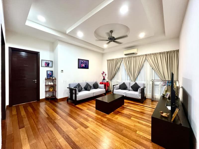Bungalow for Sale in Subang Heights (Subang Jaya) - Mohammad Din Majid - PropertyGuru.com.my