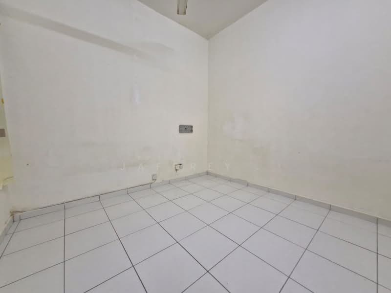 Rumah Teres untuk Dijual di Taman Desa Tebrau (Tebrau) - Jaffrey . - PropertyGuru.com.my