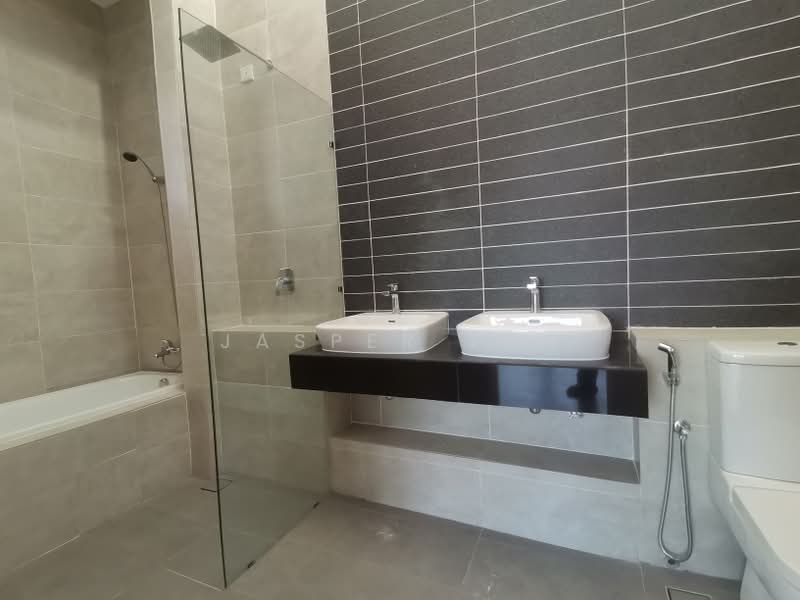 Rumah Berkembar untuk Disewa di Semenyih (Selangor) - Jasper Tan - Bathroom - PropertyGuru.com.my