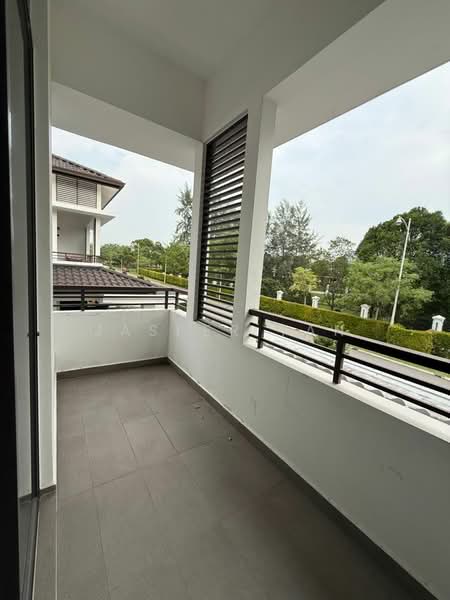 Rumah Berkembar untuk Disewa di Semenyih (Selangor) - Jasper Tan - Balcony - PropertyGuru.com.my