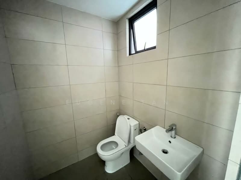 Servis Apartment untuk Disewa di Serviced Residence @ Sunway D'hill Residences - Eugene Tan - Bathroom - PropertyGuru.com.my