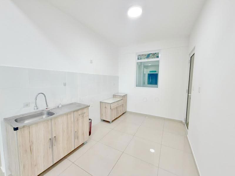 Kondominium untuk Dijual di SummerSkye Residences - Vincent Ooi - Kitchen - PropertyGuru.com.my