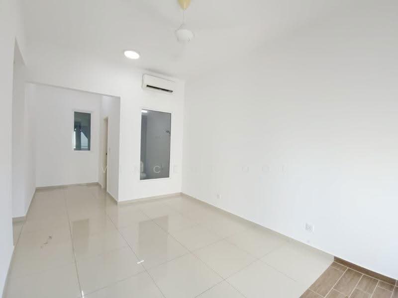 Kondominium untuk Dijual di SummerSkye Residences - Vincent Ooi - Living Room - PropertyGuru.com.my