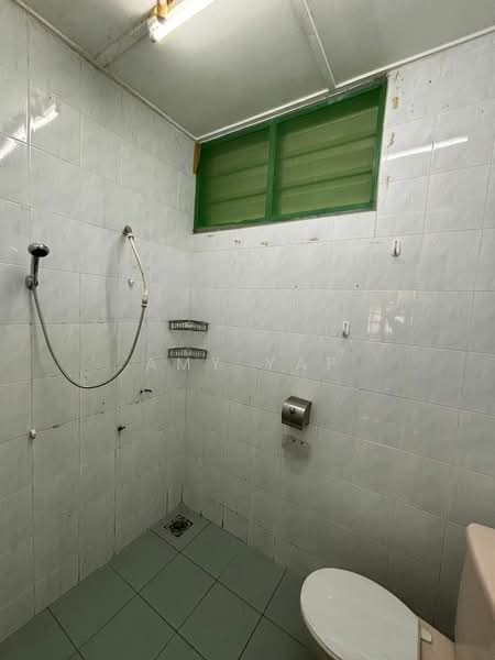 Terraced House for Rent in Kepong Baru (Kepong) - Amy Yap - Bathroom - PropertyGuru.com.my