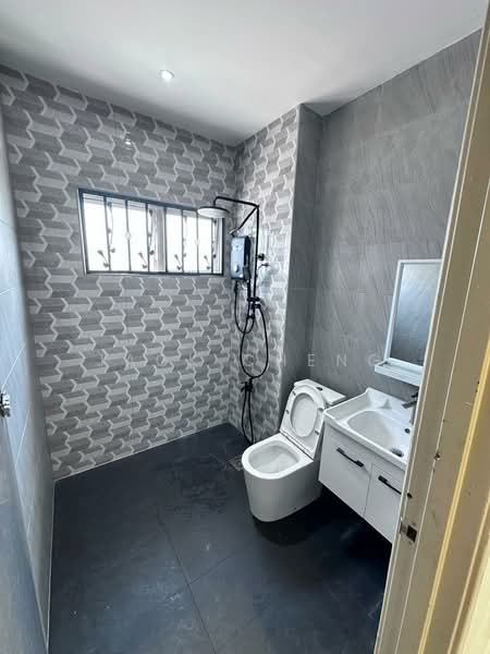 2-storey Terraced House for Sale in Bandar Tasik Puteri (Rawang) - Jack Cheng - Bathroom - PropertyGuru.com.my