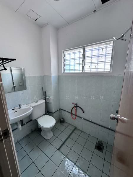 2-storey Terraced House for Sale in Bandar Tasik Puteri (Rawang) - Jack Cheng - Bathroom - PropertyGuru.com.my