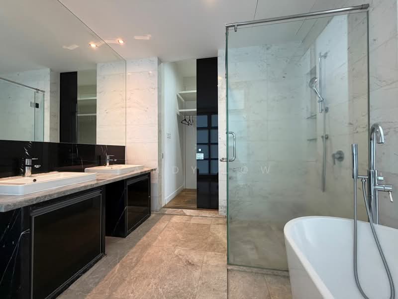 Service Residence for Sale at The Face Suites (Platinum Suites) - Sandy Low - Bathroom - PropertyGuru.com.my