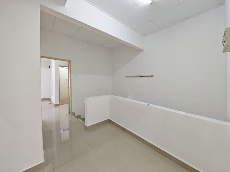 Rumah Teres 2 Tingkat untuk Dijual di Taman Bukit Mewah (Tampoi) - TK Ding - Interior - PropertyGuru.com.my