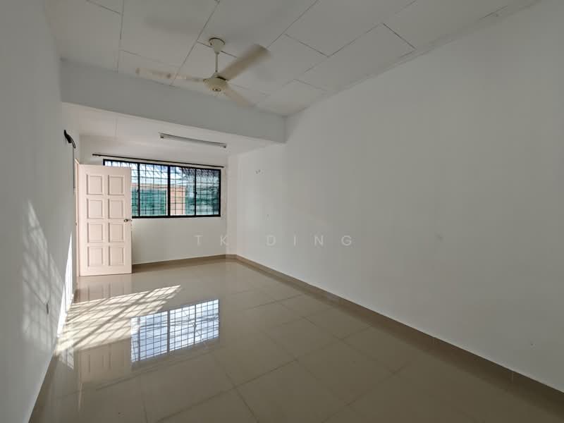 Rumah Teres 2 Tingkat untuk Dijual di Taman Bukit Mewah (Tampoi) - TK Ding - Interior - PropertyGuru.com.my